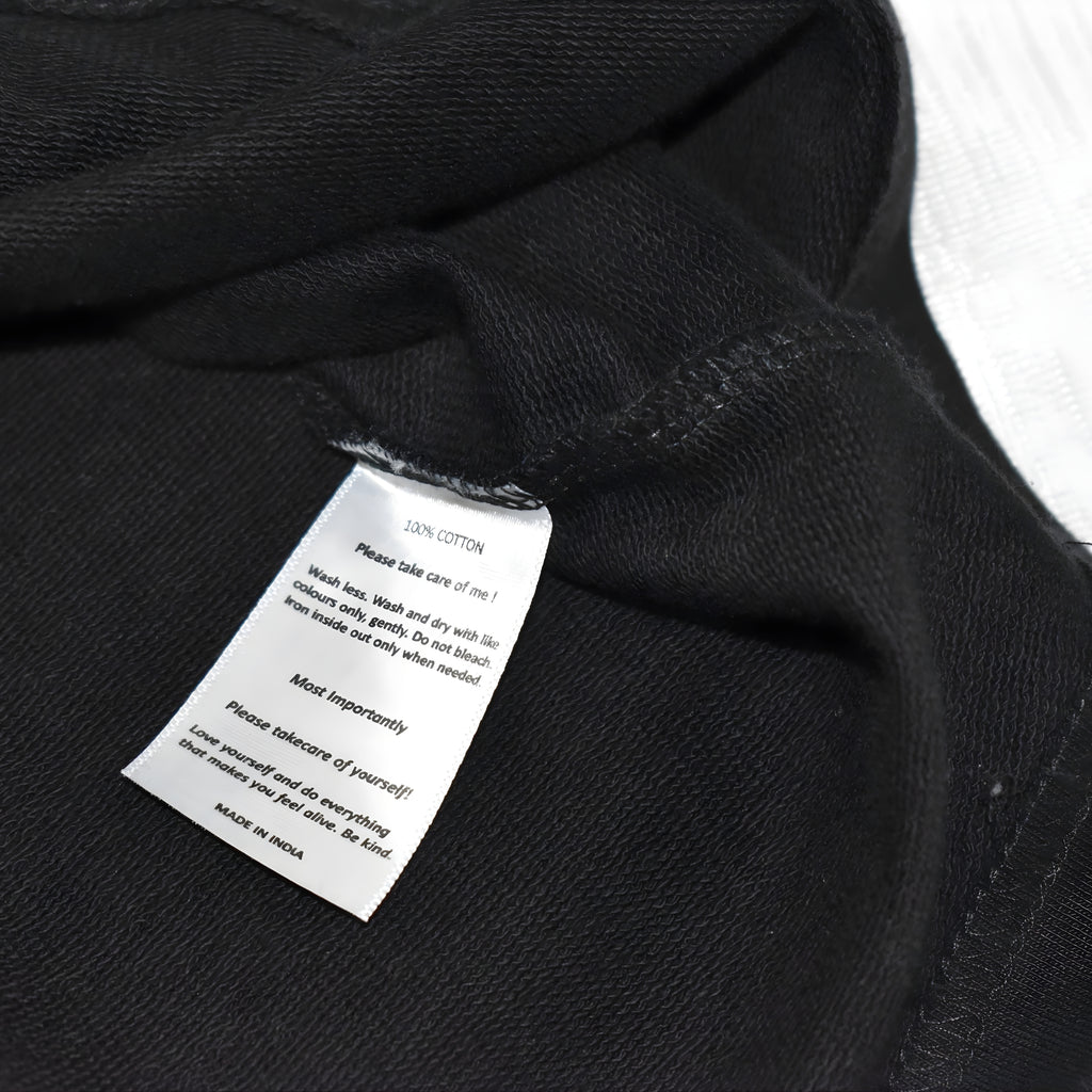 OFFRAAG Essentials Oversized T-Shirt – BLACK