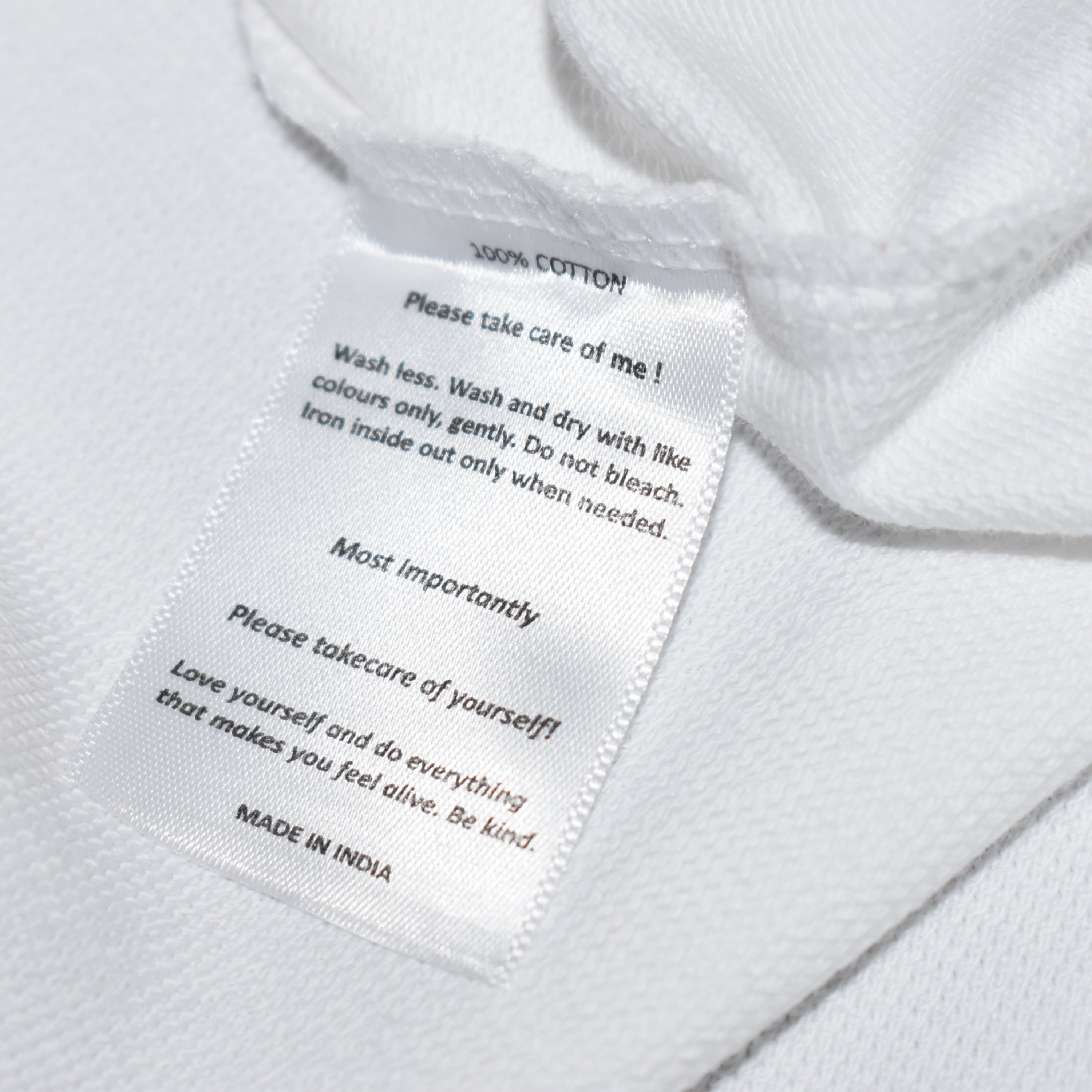 OFFRAAG Essentials Oversized T-Shirt – WHITE
