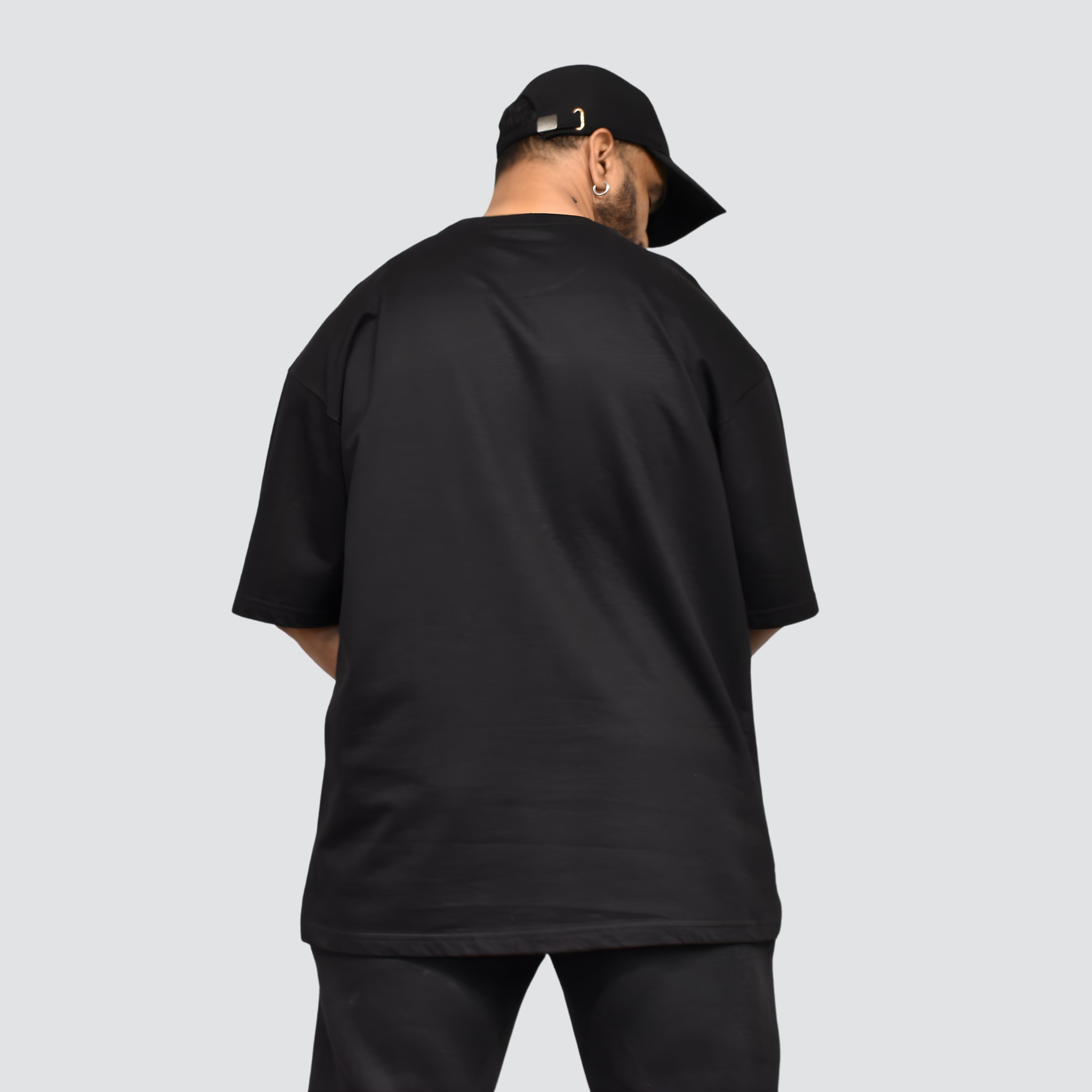 Made you Look - Black Oversized Tshirt